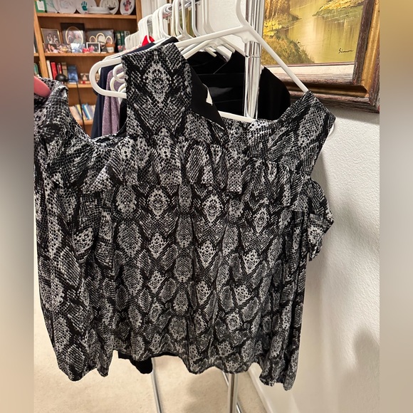 Wisp Snakeskin Print Cold Shoulder Blouse - Picture 2 of 3